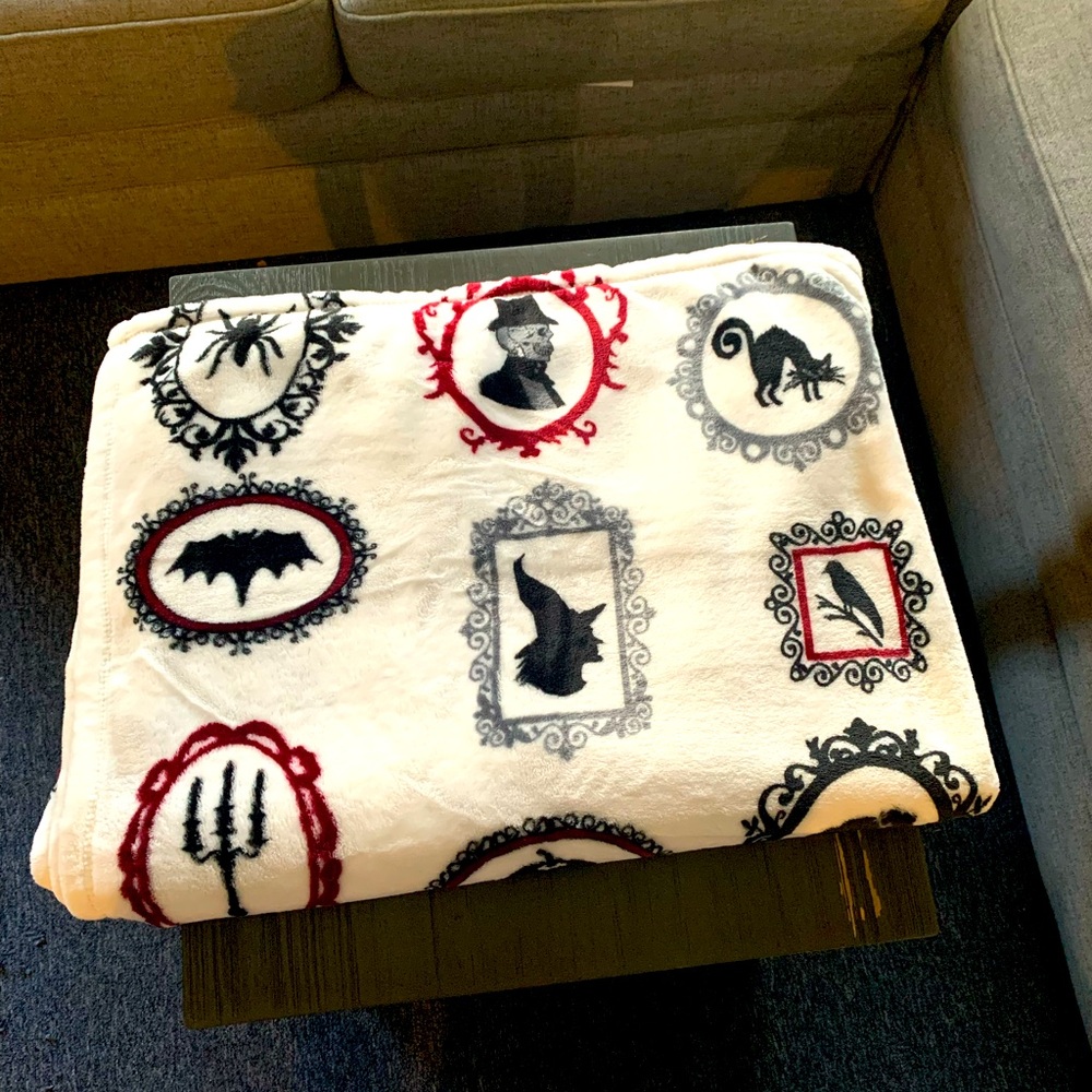 Plush Holiday Throw Blanket in White with Black & Red Gothic Motifs